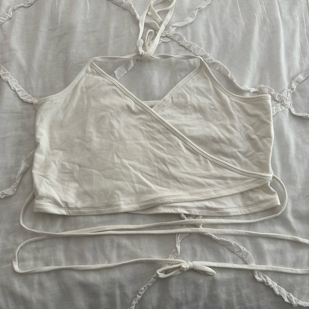 Chic White Wrap Crop Top